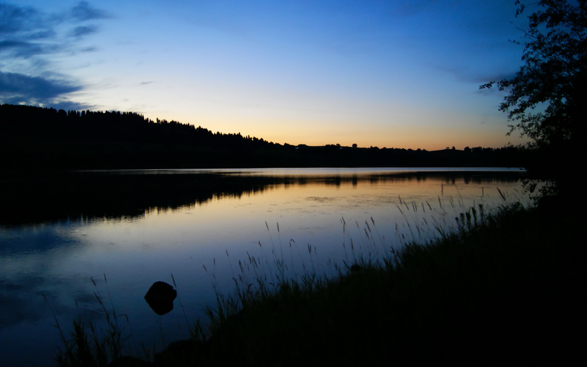 开云网页版-球员伤退引发替补新机会，球员受伤了还有工资吗